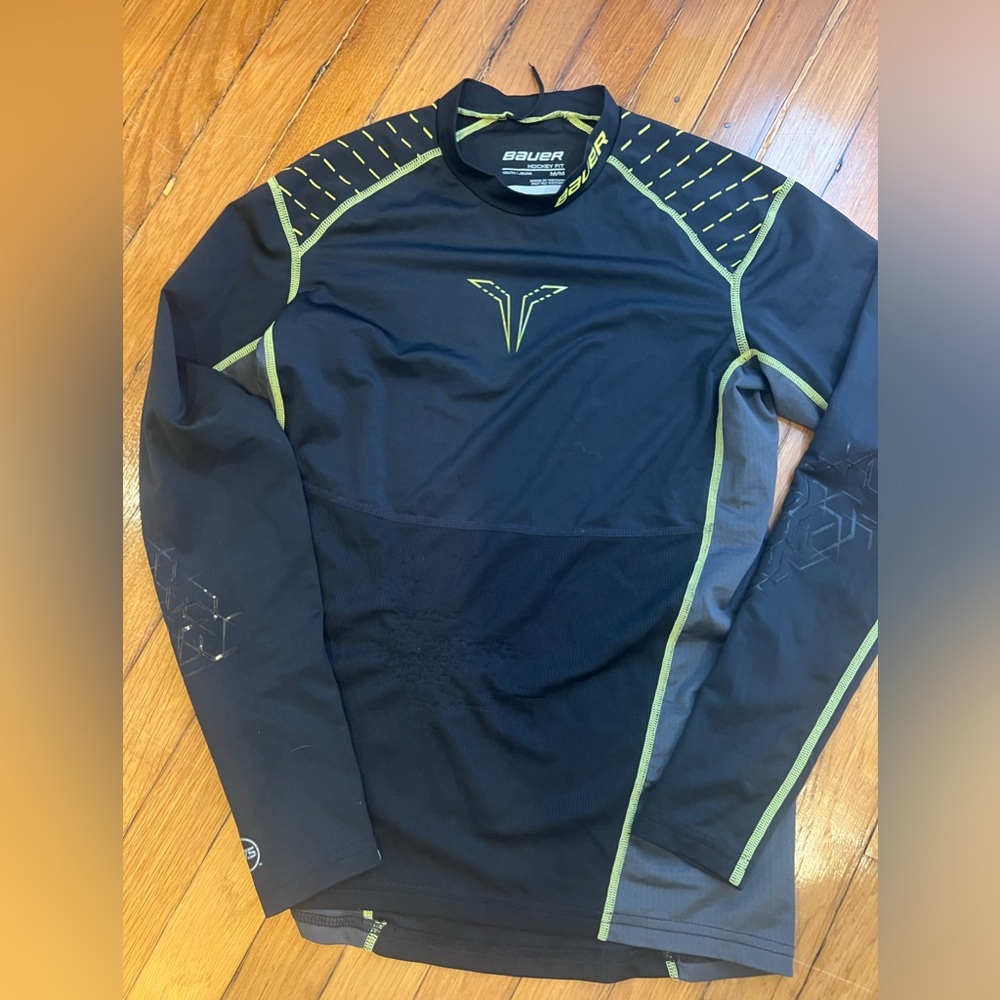 Baur hockey gear